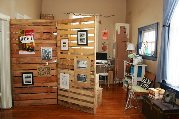 Upcycled Pallet Divider